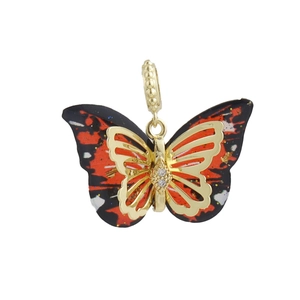 Exquisito colgante de mariposa chapado en oro 18k con alas de resina negra y circón