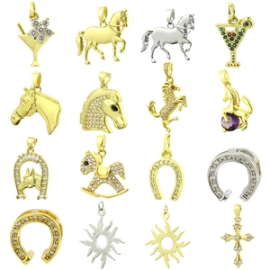 Pendentif en Cuivre Plaqué Or 18K Cheval Fer à Cheval Croix Soleil Verre à Cocktail DIY Collier Bracelet Strass Bijoux