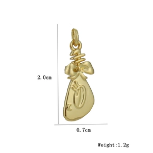 Macro view of a 18k gold-plated butterfly bag pendant with size 2.0x0.7cm and 1.2g weight