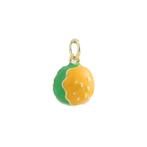 Détail du pendentif hamburger en plaqué or 18k avec émail vert et orange de haute qualité
