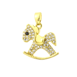 Détail du pendentif cheval à bascule plaqué or 18k serti de zircons blancs