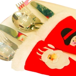 Set di porta posate natalizi con Babbo Natale e pupazzo di neve per decorazione tavola