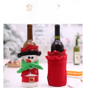 Détails de housses de bouteille de vin de Noël avec bonhomme de neige et manteau rouge