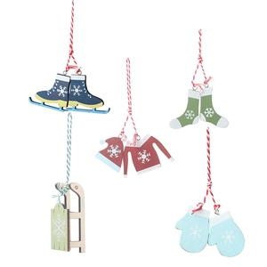 5-piece set of Nordic Christmas wooden ornaments featuring skates, gloves and hats