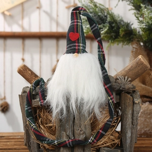 Gnome de Noël à suspendre avec chapeau à carreaux et barbe en fourrure dans une boîte