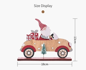 Size display of a wooden Christmas gnome driving a car with a tree, 18cm long and 13cm high