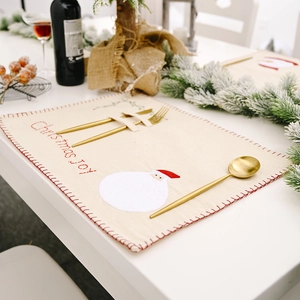 Set de table en lin de Noël avec broderie Père Noël et fente pour couverts pour la table