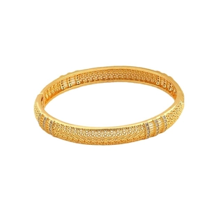 Bracciale rigido placcato oro 18k con intricati motivi floreali e zirconi brillanti