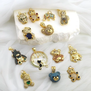 Fashion Copper Gold Plated Animal Pendant Bear Leopard Elephant Cat Shape Jewelry Rhinestone Inlaid Accessory Women Gift