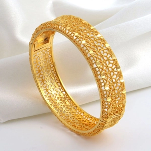 Bracciale Rigido Largo in Rame Placcato Oro 24K Stile Dubai Donna Intaglio Floreale Traforato Gioielli Etnici Moda Accessorio