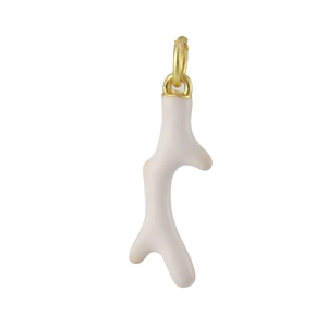 Détail d'un pendentif branche de corail blanc avec anneau doré pour bijoux DIY