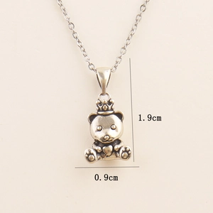 Detailed dimensions of the vintage bear pendant with crown in antique silver finish