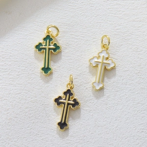 Ciondoli a Croce in Rame Placcati Oro 18K Smalto Trifoglio DIY Forniture per Creazione Gioielli Collana Bracciale Orecchini Donna