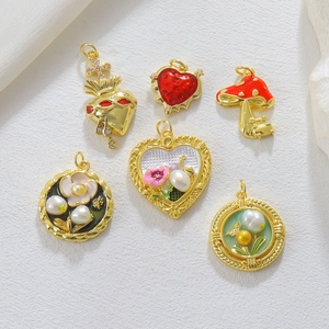 Colgantes Barrocos de Cobre Chapados en Oro 18K Esmalte Corazón Hongo para Collar DIY Accesorios Joyería Mujer