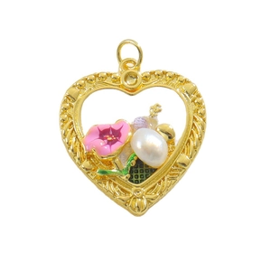 Colgante de corazón en cobre chapado en oro 18k con flor de esmalte y perla