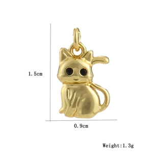 Detailed size specifications for the gold-plated cat pendant with 1.5cm height
