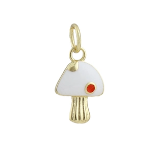 Detalle de un colgante de hongo bañado en oro de 18k con esmalte blanco y puntos rojos