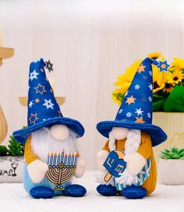 Lot de gnomes de Hanoucca avec accessoires Menorah et Dreidel et motifs étoile de David