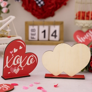 Décorations cœur en bois pour la Saint-Valentin avec motif XOXO pour table romantique