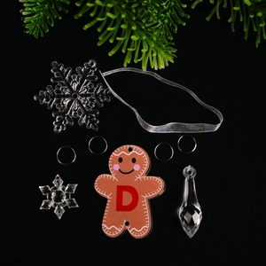 Gingerbread man letter D ornament with acrylic snowflake pendants for Christmas tree