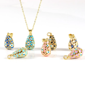 Colliers goutte d'eau Evil Eye plaqués or 18 carats avec émail coloré et ajouré