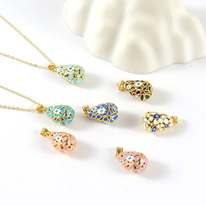 Collier avec pendentif goutte mauvais œil plaqué or 18 carats en émail multicolore