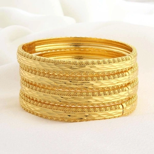 Bracciale Rigido in Rame Placcato Oro Dubai per Donna Motivo Geometrico a Rilievo Gioielli Sposa Medio Oriente Bracciale Moda