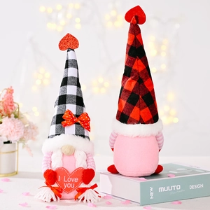Lot de gnomes de Saint-Valentin en peluche avec chapeaux à carreaux et décor cœur