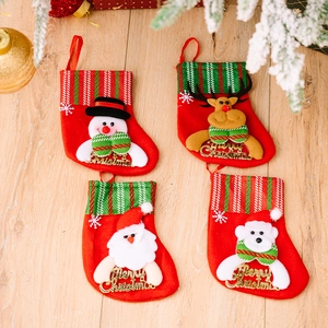 Lot de 4 chaussettes de Noël avec Père Noël, bonhomme de neige et renne en relief