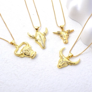 Hip hop gold bull head pendants with sparkling zircons on elegant link chains