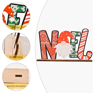 Décoration de Noël NOEL en bois avec figurine de gnome et bonnet rouge à pois