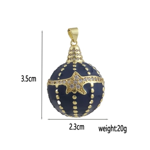 Blauer Emaille-Ei-Anhänger mit goldenen Sternen und Zirkonia, Maße 3,5 cm Höhe gezeigt