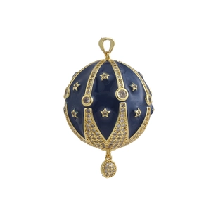 Blauer Emaille-Kugelanhänger mit goldenen Sternen und Zirkonia für Oster-Schmuck