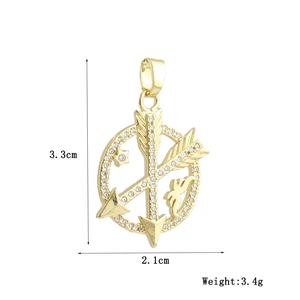 Detailansicht des 18k vergoldeten Hirsch-Anhängers, Maße 3,3 cm x 2,1 cm und Gewicht 3,4 g