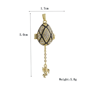 Colgante de huevo esmaltado con diseño de rombos dorados y ángel, medida 1,7 cm por 5,0 cm