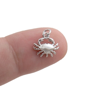 Silver crab pendant charm with intricate shell details and top ring for DIY jewelry making