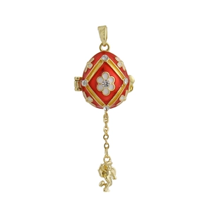 Colgante de huevo ruso de esmalte rojo con detalles dorados y dije de cupido