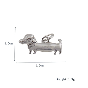 Technische tekening van zilveren teckel hanger met 1,0cm hoogte en 1,6cm breedte