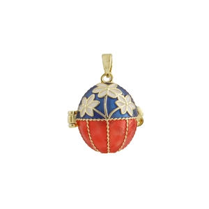 Nahaufnahme von blau-rotem Emaille-Medaillon im Fabergé-Stil mit goldenen Blumenakzenten