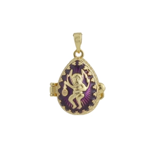 Detailansicht eines lila Emaille-Osterei-Medaillons mit goldenem Engelrelief