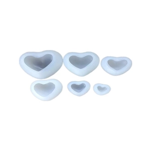 Set of six graduated 3D heart silicone molds for DIY soap and chocolate making