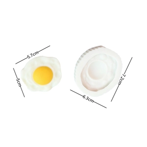 Detailed size view of silicone poached egg mold and finished 5.7x5cm handmade product
