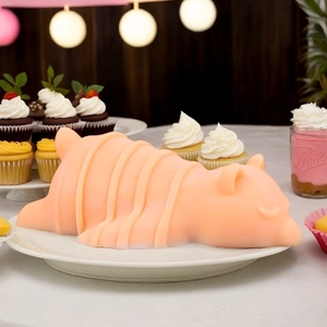 Sleeping bear silicone mold for DIY scented candles and plaster cute home decor