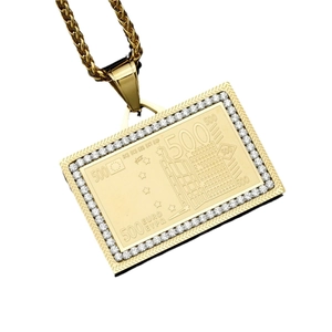 Collana con ciondolo da 500 euro placcata in oro con zirconi e catena a spiga lucida