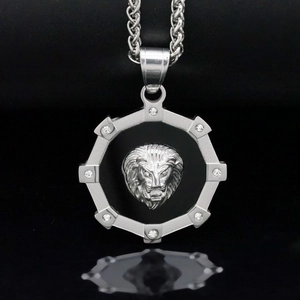 Hip hop lion head pendant necklace in silver stainless steel with sparkling crystals