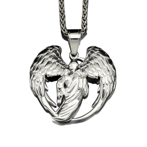 Collana con ciondolo ali d'angelo gotico in acciaio inossidabile argento con piume rifinite