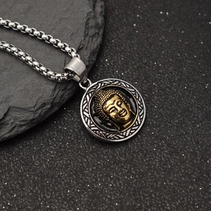 Collar con Colgante de Cabeza de Buda de Acero de Titanio Retro para Hombre Estatua de Buda en Relieve Dorado Redondo