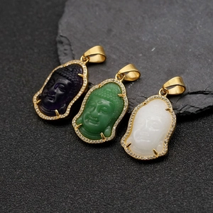Pendentifs tête de Bouddha sertis de diamants en calcédoine violette, verte et blanche