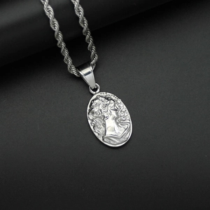Pendentif Seul en Acier Inoxydable 316 Plaqué Or 18K Relief de Portrait Pour Femmes Pendentif Camée Ovale Avec Strass Bijoux