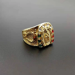 Bague en Acier Inoxydable Hip Hop Vierge Marie pour Hommes Plaqué Or Notre Dame De Guadalupe Religieux Bague Strass Fer À Cheval